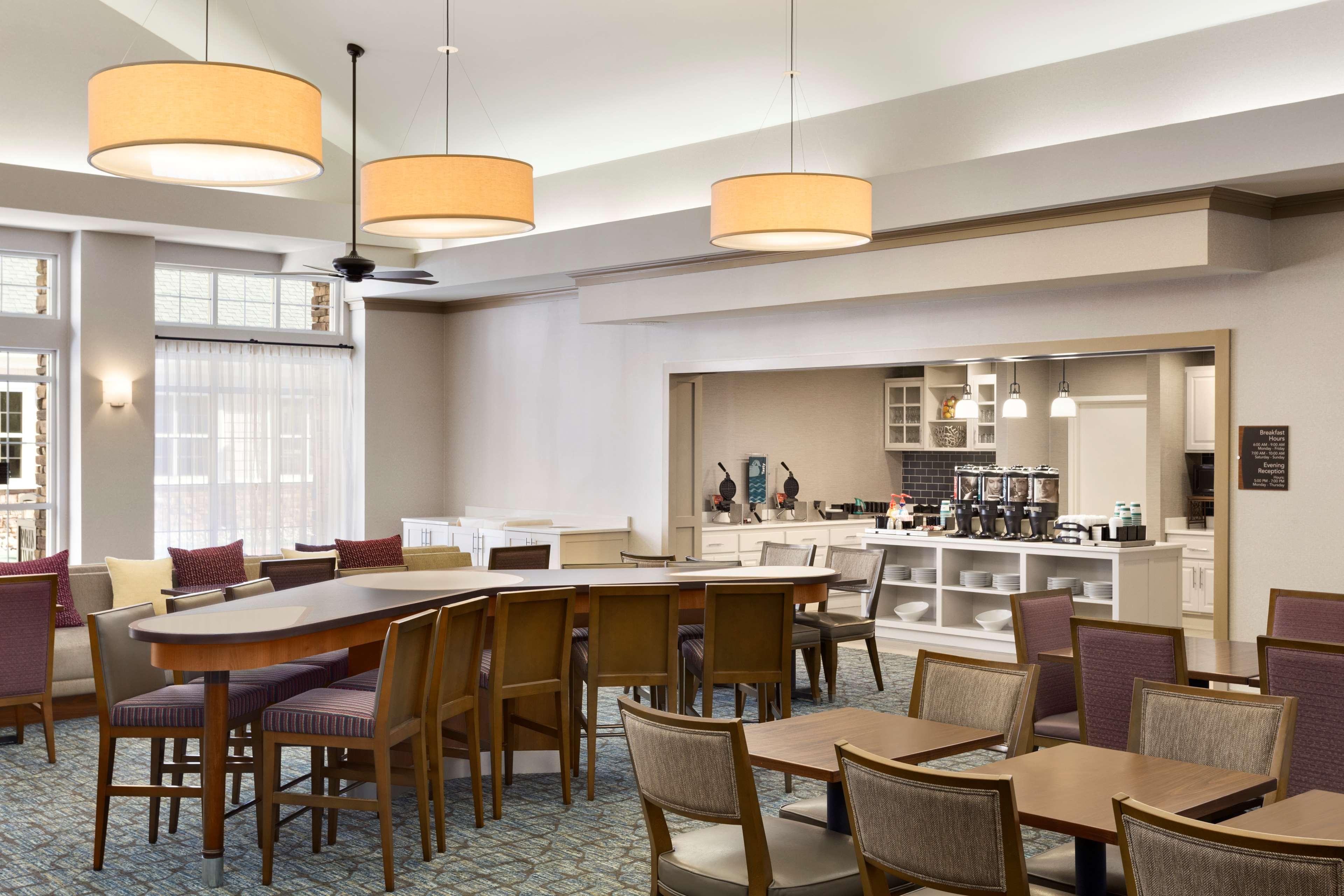 Homewood Suites By Hilton Fargo Exterior photo