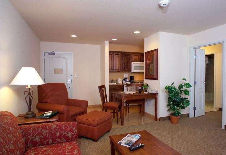 Homewood Suites By Hilton Fargo Room photo